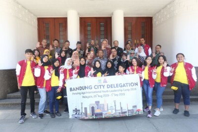 DUA SISWI MEWAKILI SEKOLAH DI AJANG INTERNATIONAL YOUTH LEADERSHIP CAMP 2019