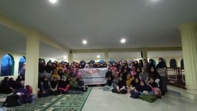 PEMBINAAN AKHLAK MELALUI KEGIATAN MABIT