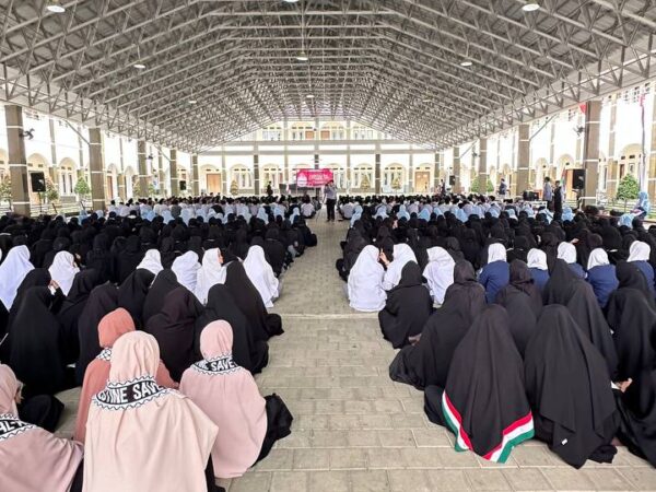 Ratusan Santri As-Syifa Ikuti Opening Fantastik 2025