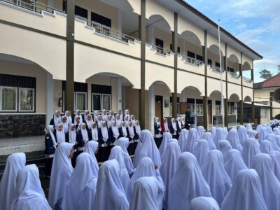 KPU Resmi Dilantik: Awal Demokrasi di SMPIT As-Syifa Boarding School