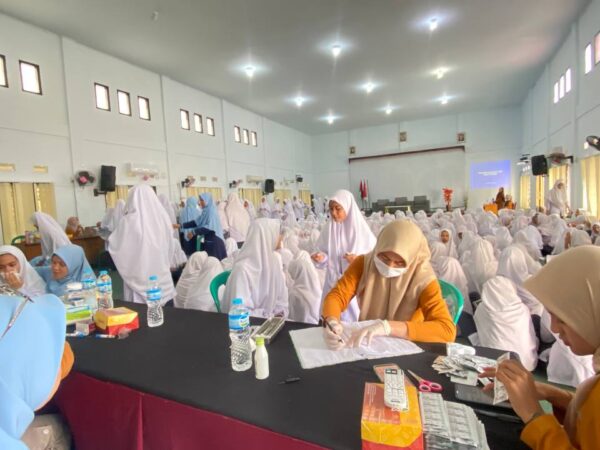 Cerdas dan Sehat: 625 Murid SMPIT-SMAIT As-Syifa Jalani Penyuluhan dan Pemeriksaan Kesehatan