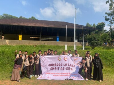 Dari Menulis hingga Egrang: Cara As-Syifa Tanamkan Semangat Literasi dan Cinta Budaya 5 6309653892857269288