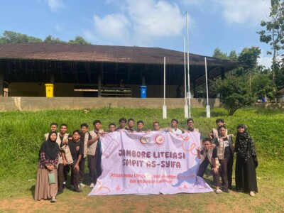 Dari Menulis hingga Egrang: Cara As-Syifa Tanamkan Semangat Literasi dan Cinta Budaya 4 6309653892857269290