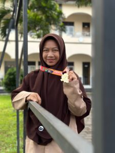 photo 6071199327217978773 w