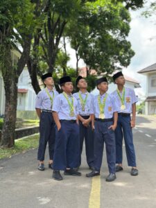 photo 6093868671412407188 w