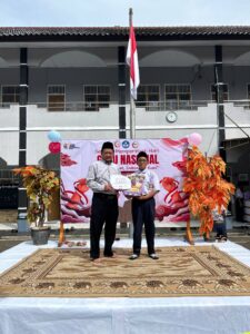 photo 6136417353340750737 w