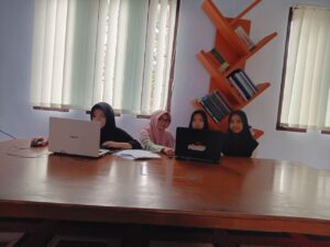 Bersiap Bersinar! Murid Kelas 9 As-Syifa Jalani Pembimbingan Menjelang Presentasi KTI 37 pp6