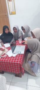 Bersiap Bersinar! Murid Kelas 9 As-Syifa Jalani Pembimbingan Menjelang Presentasi KTI 36 pp7