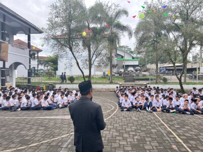 Semarak Ramadhan! SMPIT As-Syifa Jalancagak Gelar Festival Penuh Prestasi dan Ukhuwah 6 photo 6118155766578484771 w