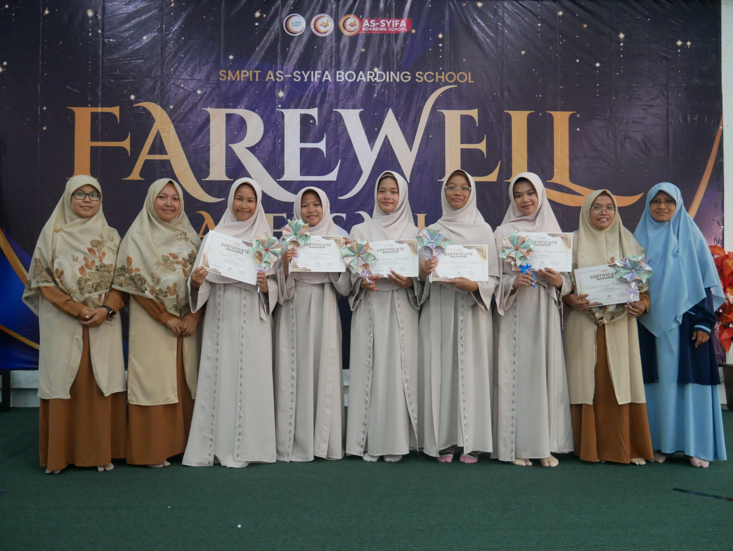 Farewell Kelas IX SMPIT As-Syifa Boarding School: Menorehkan Kenangan, Mengukir Masa Depan 1 Farewell Kelas IX SMPIT As-Syifa Boarding School: Menorehkan Kenangan, Mengukir Masa Depan