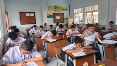 Menguji Ilmu, Meneguhkan Karakter: Murid SMPIT As-Syifa Jalancagak Jalani PSAT 2026 6 pat6