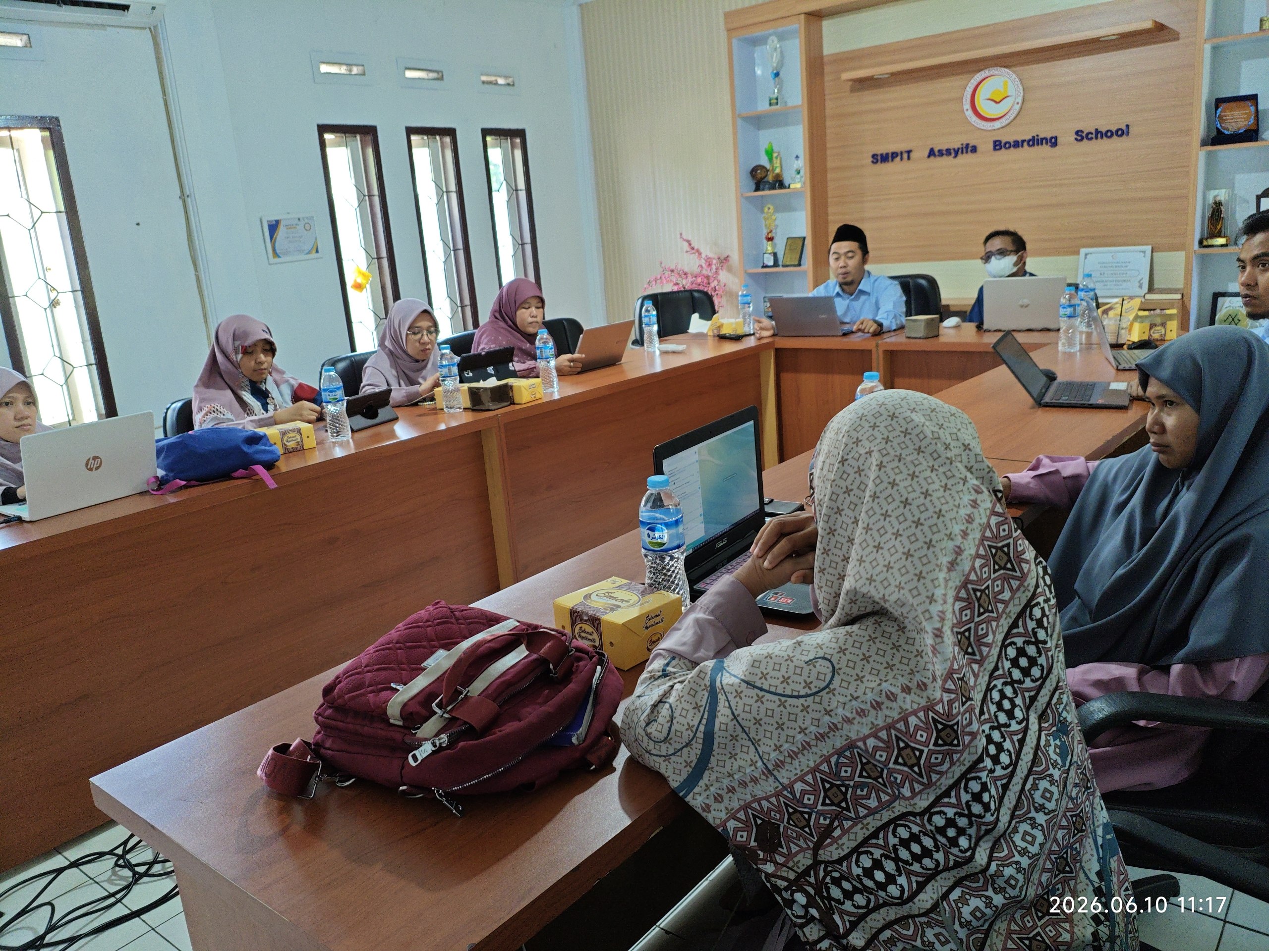 Evaluasi dan Sinergi: SMPIT As-Syifa Boarding School Jalancagak Gelar Dialog Kinerja Organisasi Semester 1