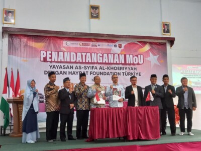 Penandatangan MOU dan Pengumuman Pemenang Lomba Literasi Internasional Hayrat Foundation 2026 5 photo 6181448178473834098 y 1