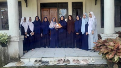 Belajar dari Inspirasi Nyata, Murid Kelas IX Putri SMPIT As-Syifa Jalancagak  Laksanakan Silaturahmi Tokoh