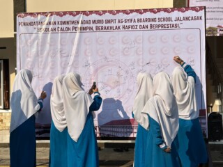Launching Gerakan Adab, SMPIT As-Syifa Boarding Jalancagak Teguhkan Komitmen Membangun Karakter Islami