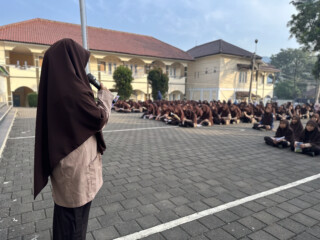 silent reading smpit assyifa