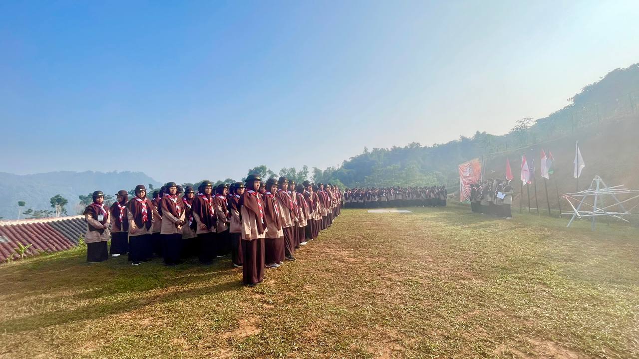 Pembentukan Karakter Peserta Didik melalui Kegiatan Pramuka di Lapangan