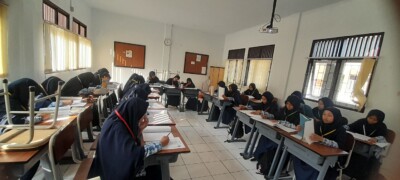 Kenali Potensi dan Karakter Murid, SMPIT As-Syifa Boarding School Jalancagak Gelar Psikotes Kelas VII 4 ps3