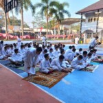 Shalat Dhuha dan Morning Motivation, Awali Jumat dengan Ibadah dan Semangat Positif di SMPIT As-Syifa Jalancagak