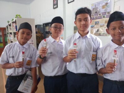 Bukan Sekedar Tempat Buku, Ini Makna Hari Kunjung Perpustakaan 2 photo 6143233255986106552 y