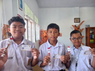 Bukan Sekedar Tempat Buku, Ini Makna Hari Kunjung Perpustakaan 3 photo 6143233255986106553 y