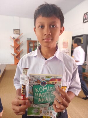 Bukan Sekedar Tempat Buku, Ini Makna Hari Kunjung Perpustakaan 5 photo 6143296288926143866 y