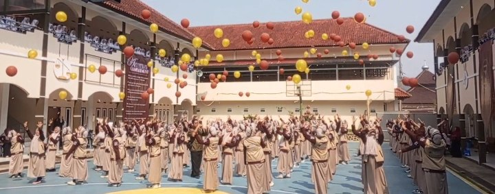 Launching Sukses Angkatan ARVENTERA, Satukan Komitmen dan Cita-Cita Menuju Generasi Berprestasi 1 Launching Sukses Angkatan ARVENTERA, Satukan Komitmen dan Cita-Cita Menuju Generasi Berprestasi